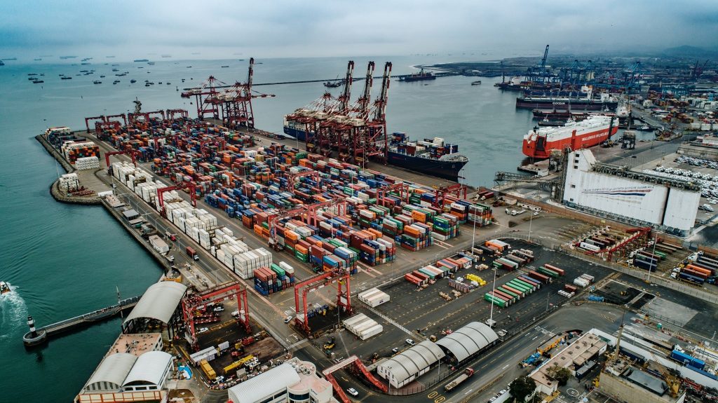 Exportaciones peruanas superarían los US$66.000 millones en el 2024, estima Mincetur granefa line