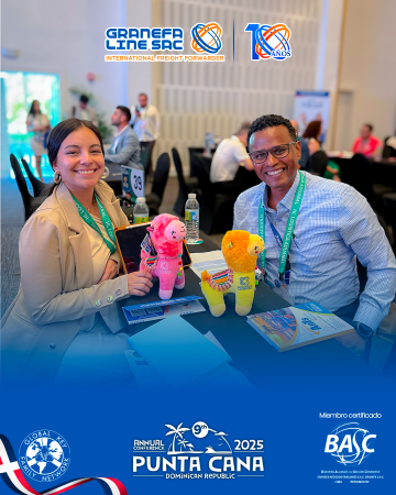 Equipo de Granefa Line en evento de logística